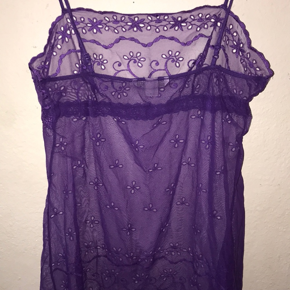 Victoria’s Secret sheer-lace chemise - Picture 7 of 8